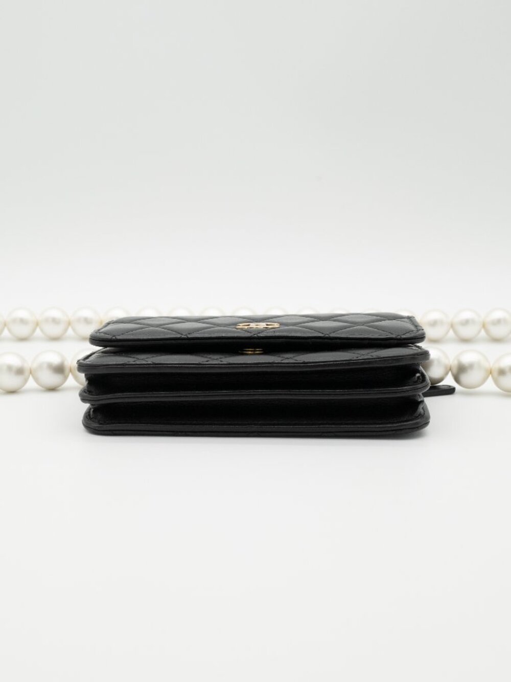 CHANEL Maxi Pearls Clutch with Chain Light Gold Hardware Full Set & COA - Picture 7 of 16